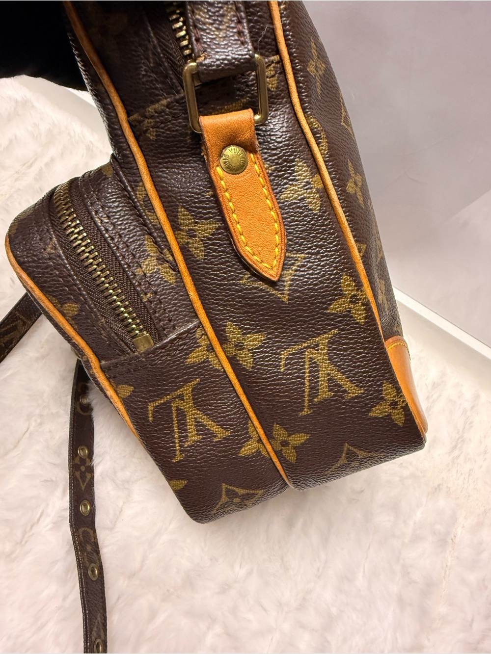 LOUIS VUITTON-SD0051 Amazon Crossbody Monogram Canvas - Picture 6 of 12